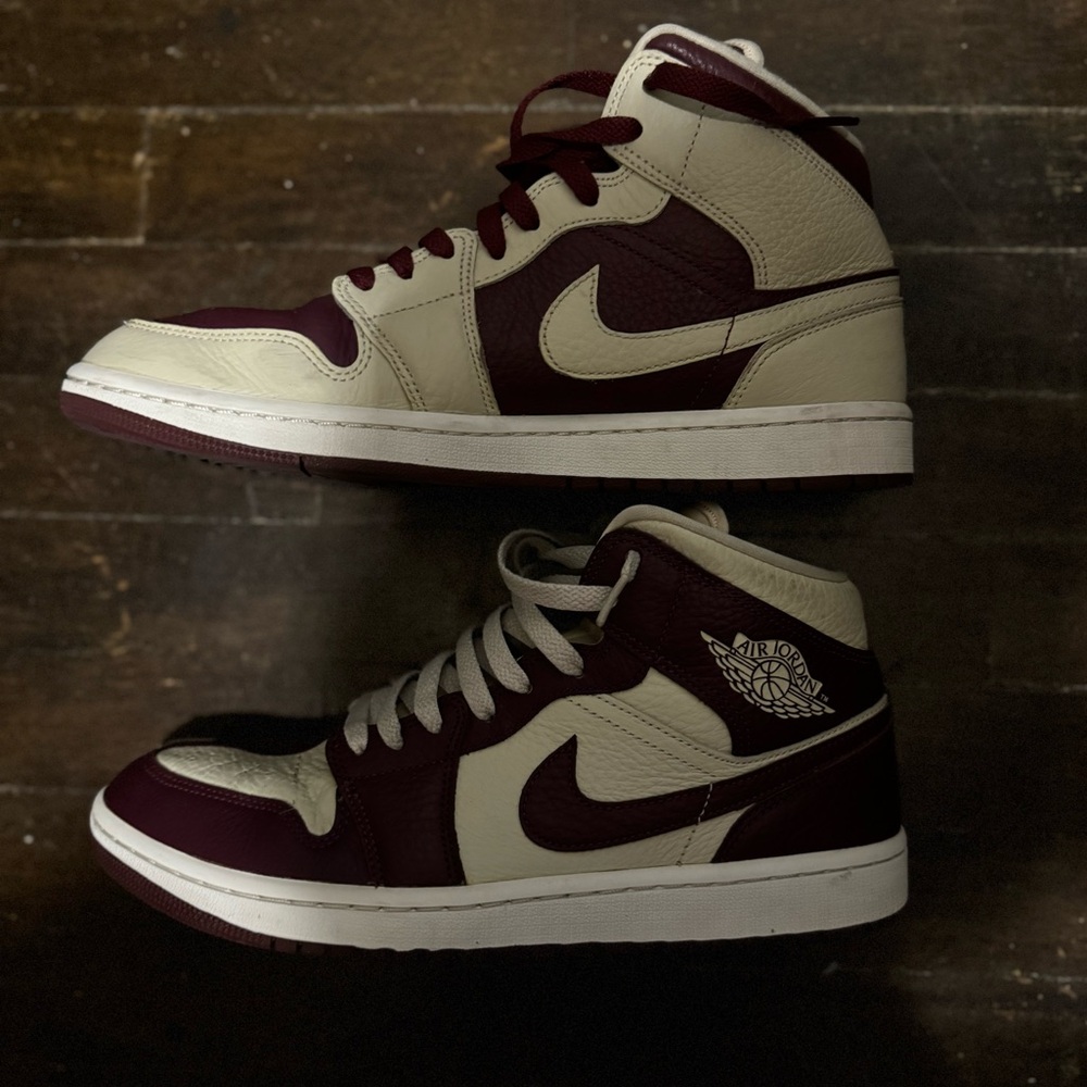 Jordan 1 Mid Unisex (Cherry Wood € Cement Color-Way)